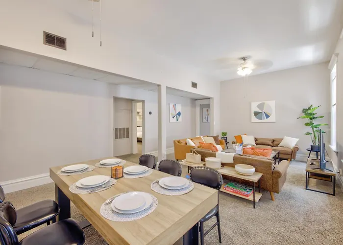5Br Group Townhome In Central West End Near Bjc & Forest Park